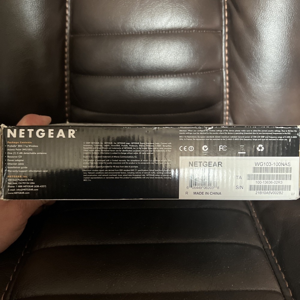 Netgear ProSAFE 802.11g Wireless Access Point 54 Mbps WG103-100NAS antenna - Picture 3 of 3